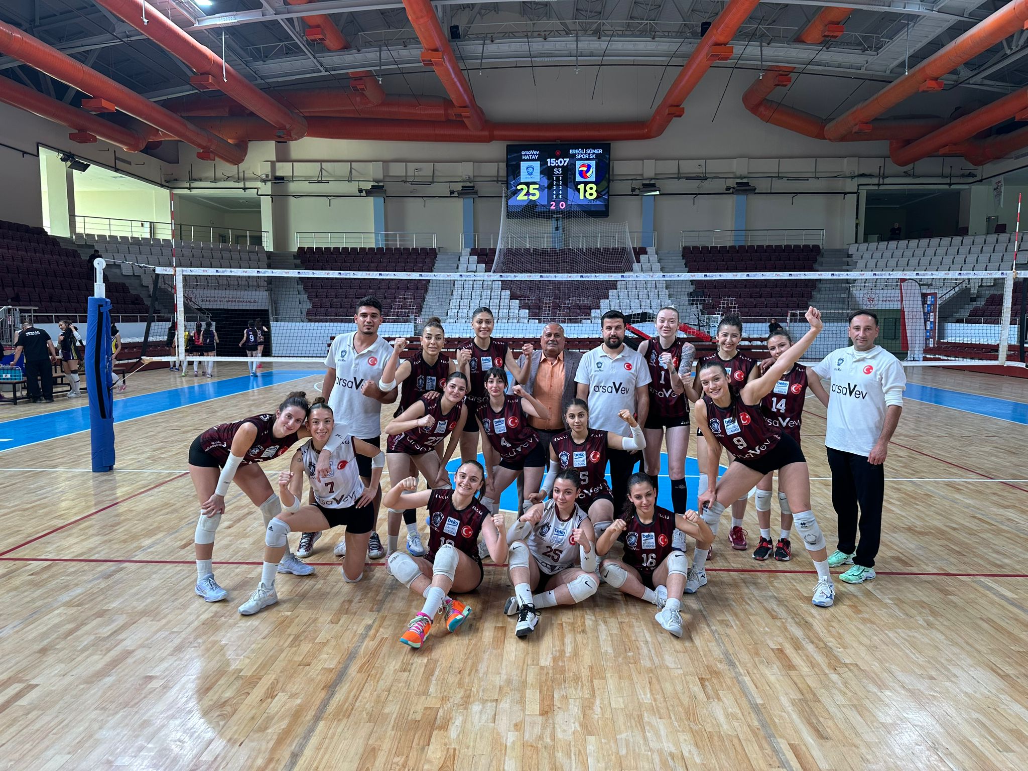 Hatayspor Kadin Voleybol Takimi (7)