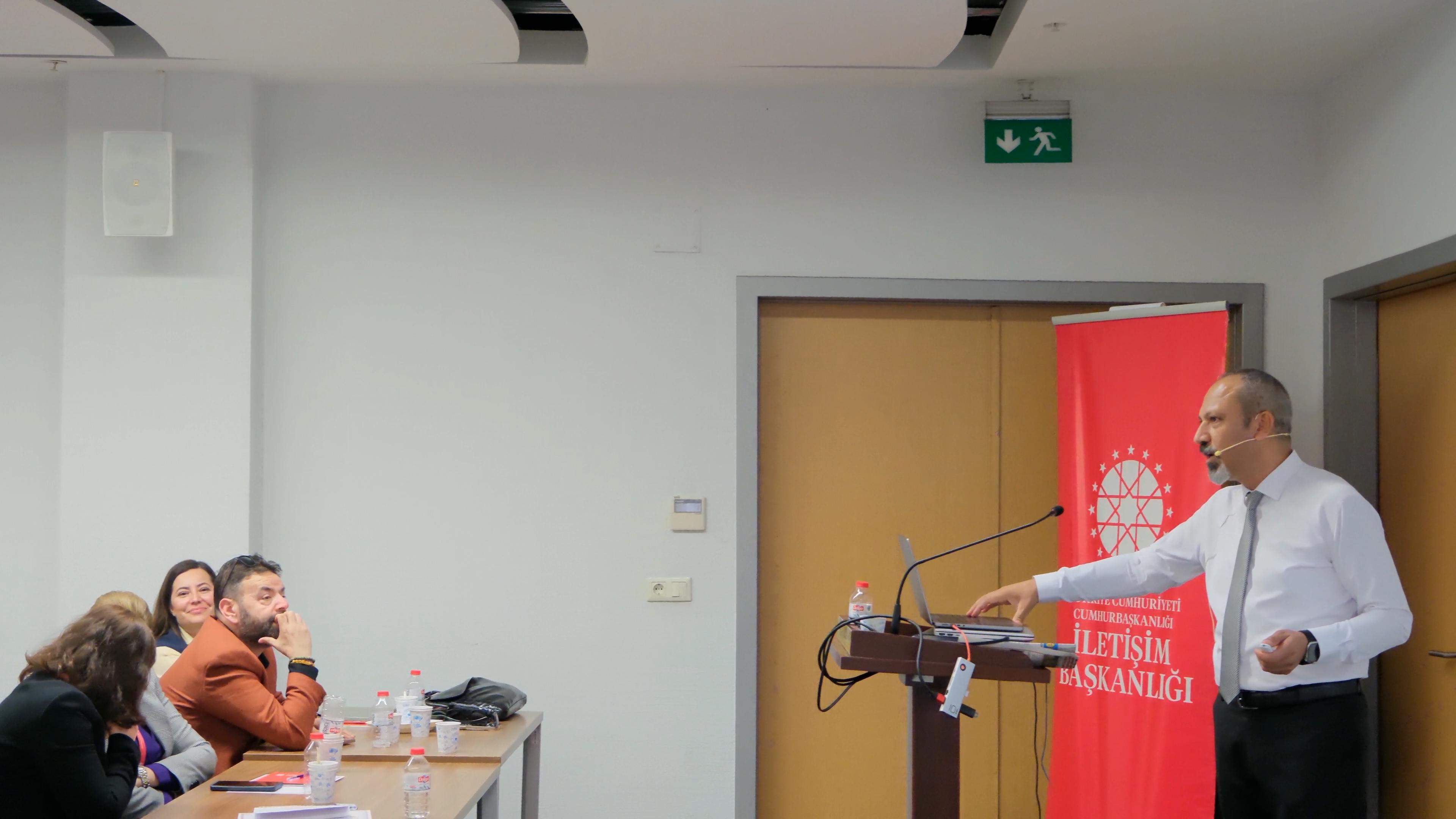 Iletisim Baskanliginden Egitim (7)