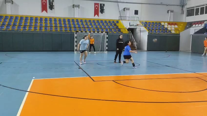 Isk Hentbol Takimi (5)