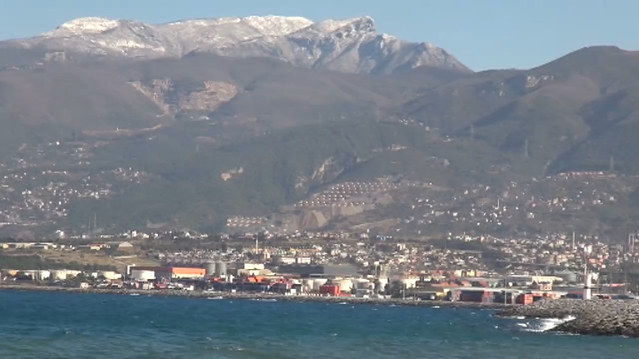 Kar.mp4 Snapshot 01.24.040