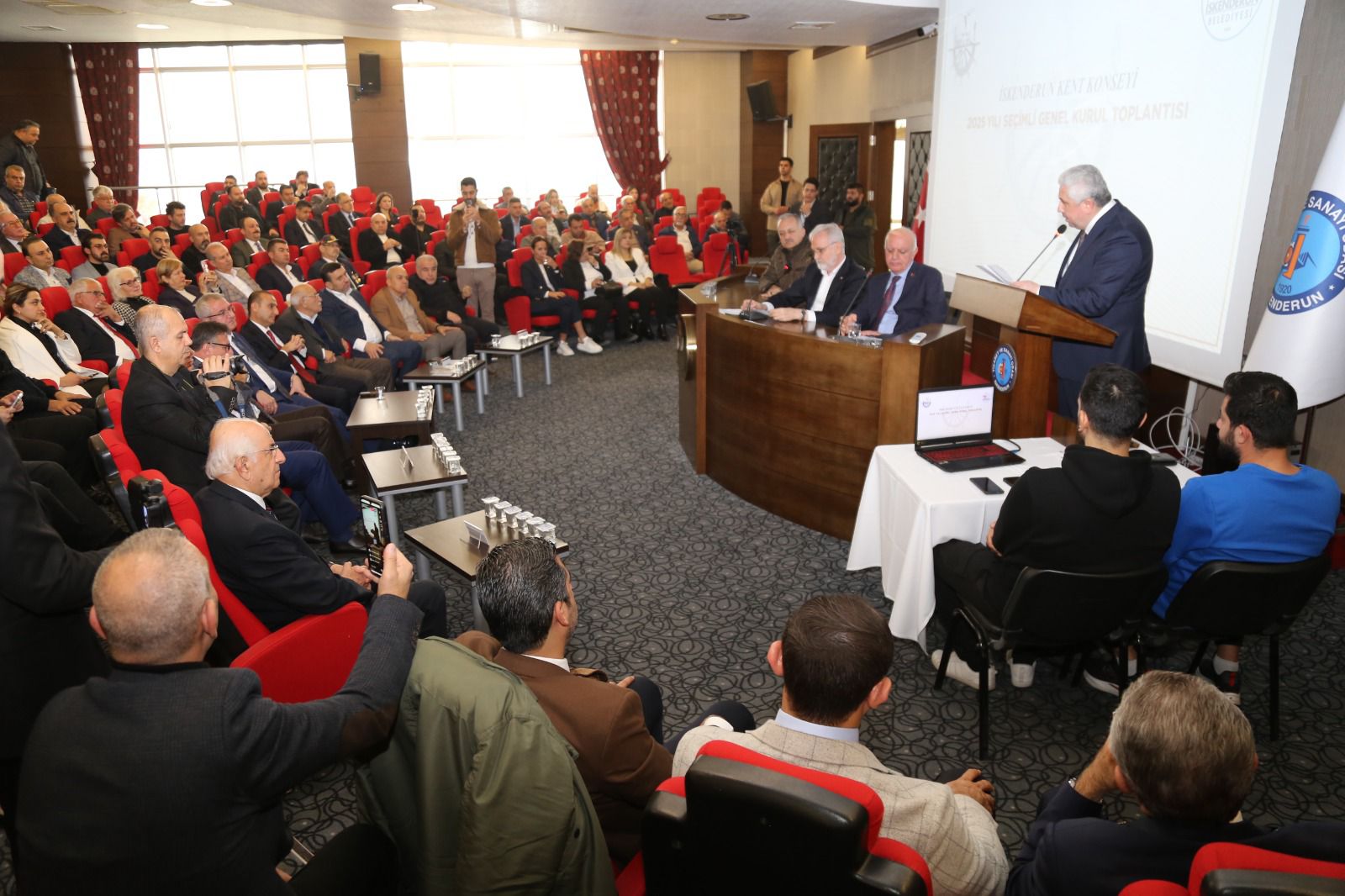 Kent Konsey Baskani Oktum+3