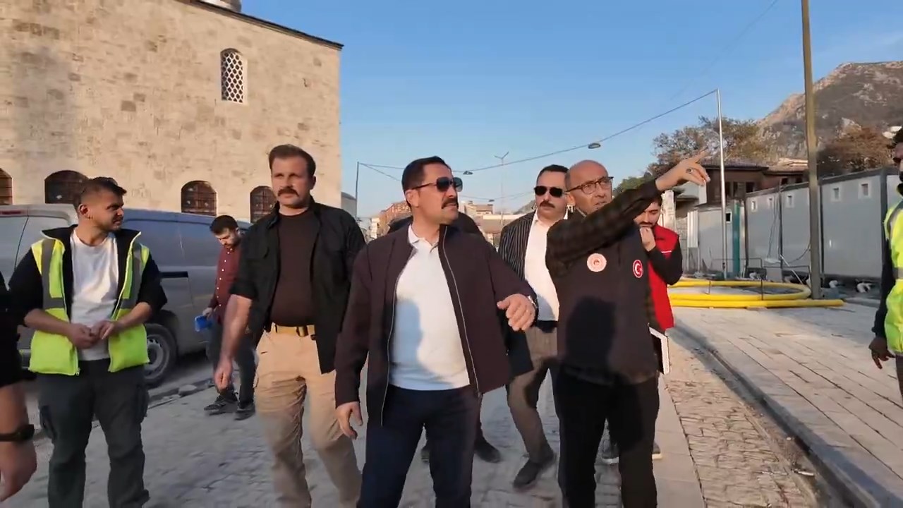 Ssstwitter.com 1764574821833.Mp4 Snapshot 01.03.637