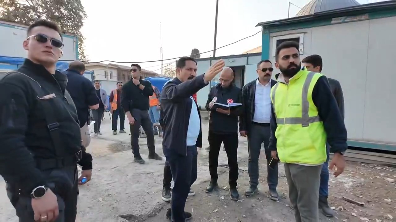 Ssstwitter.com 1764574821833.Mp4 Snapshot 01.20.780