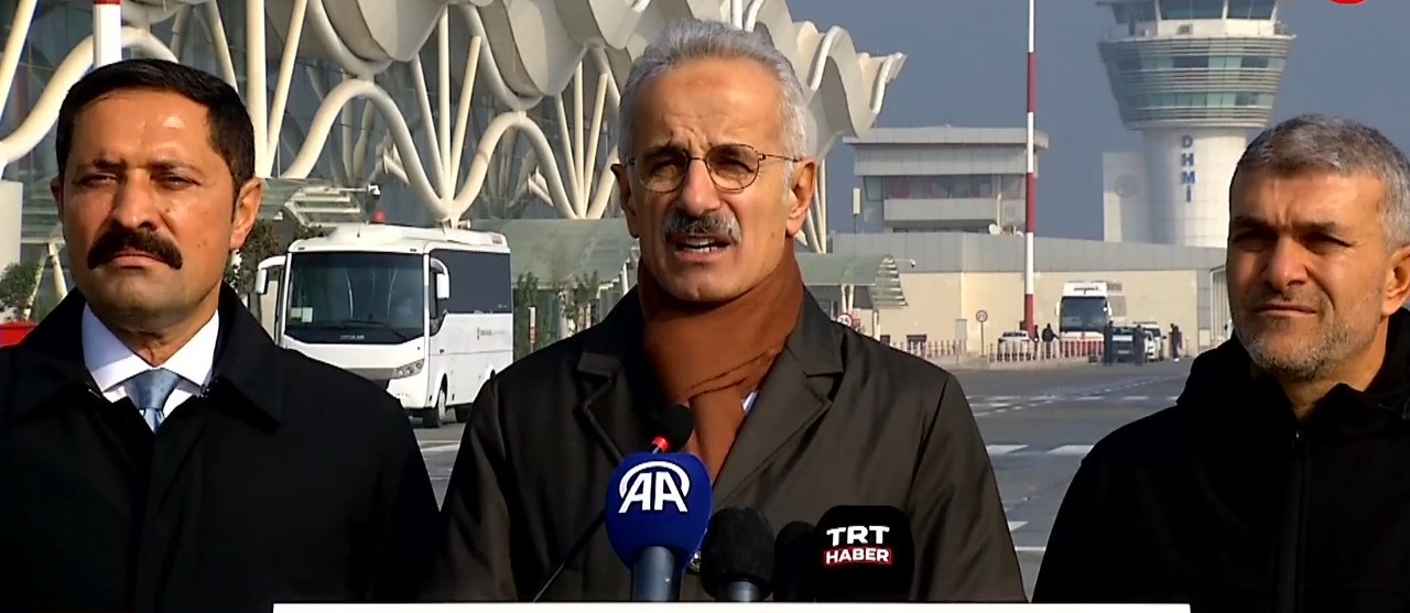 Ulastirma Bakani Aciklama 1.Mp4 Snapshot 00.03.591