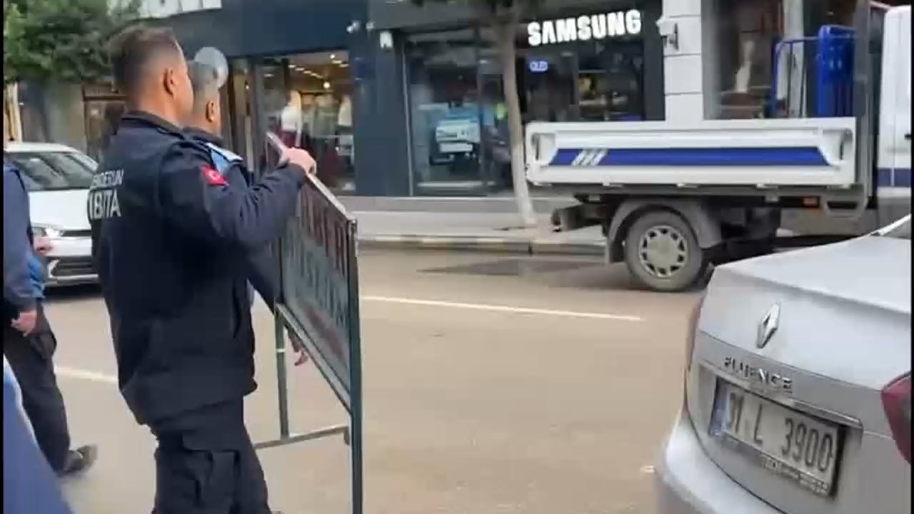 Zabita Kaldirim Isgaline Son.mp4 Snapshot 00.00.040