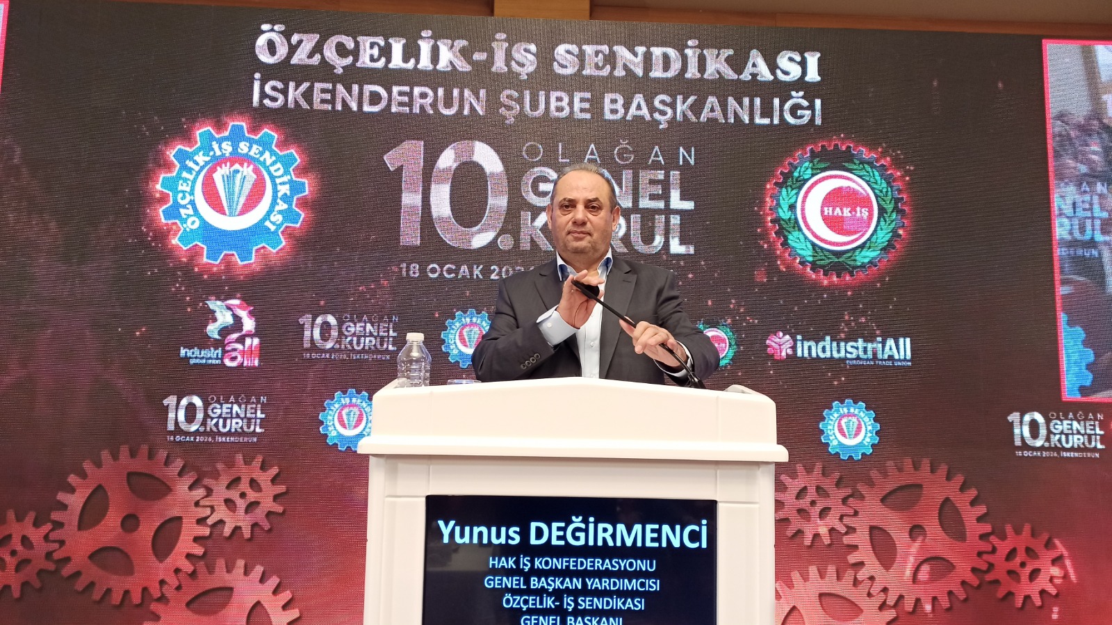 12E8D1D8 E13C 4189 98Aa A9F9D0Dd80A6-1