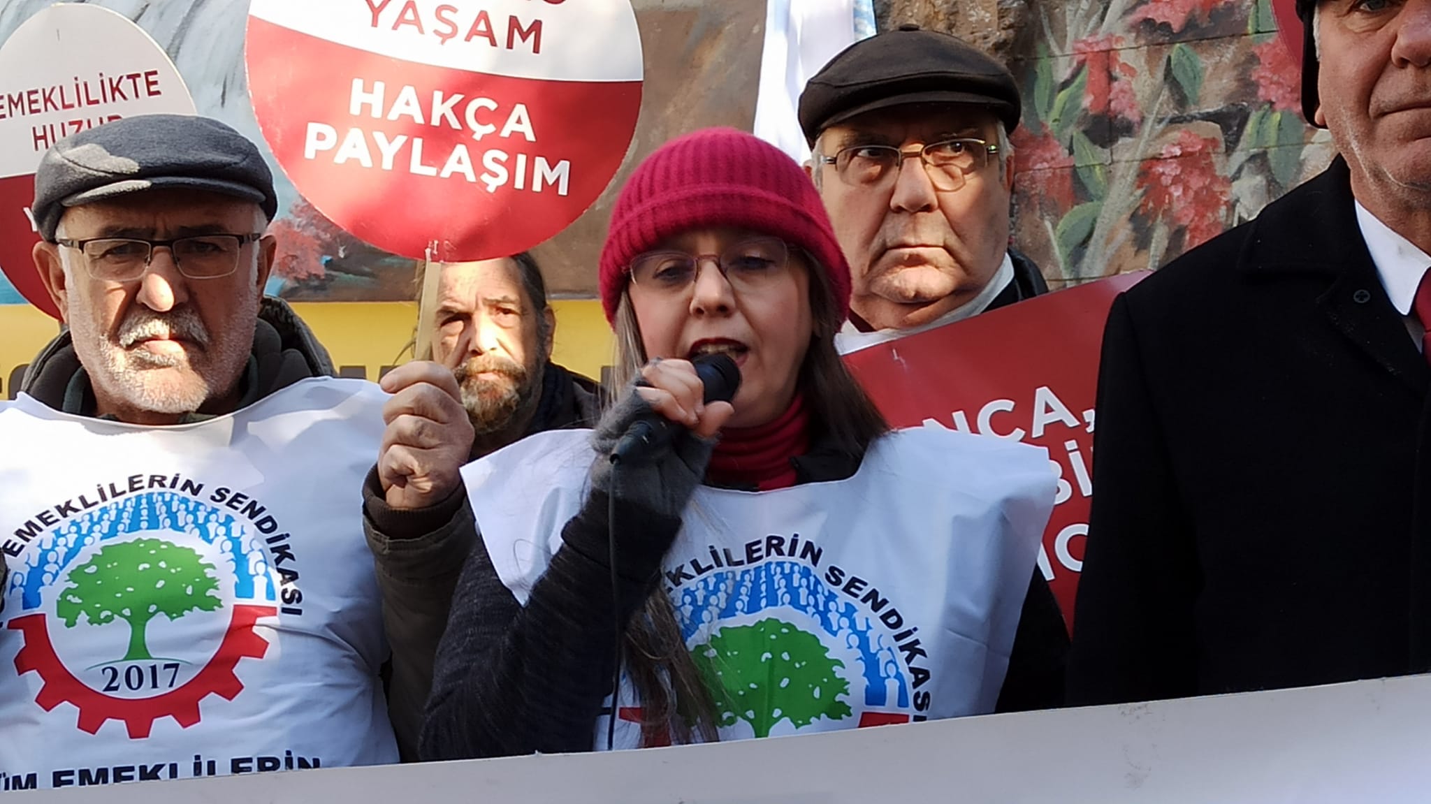 52B1403C F285 4Fcc B02D E74Fe8364635