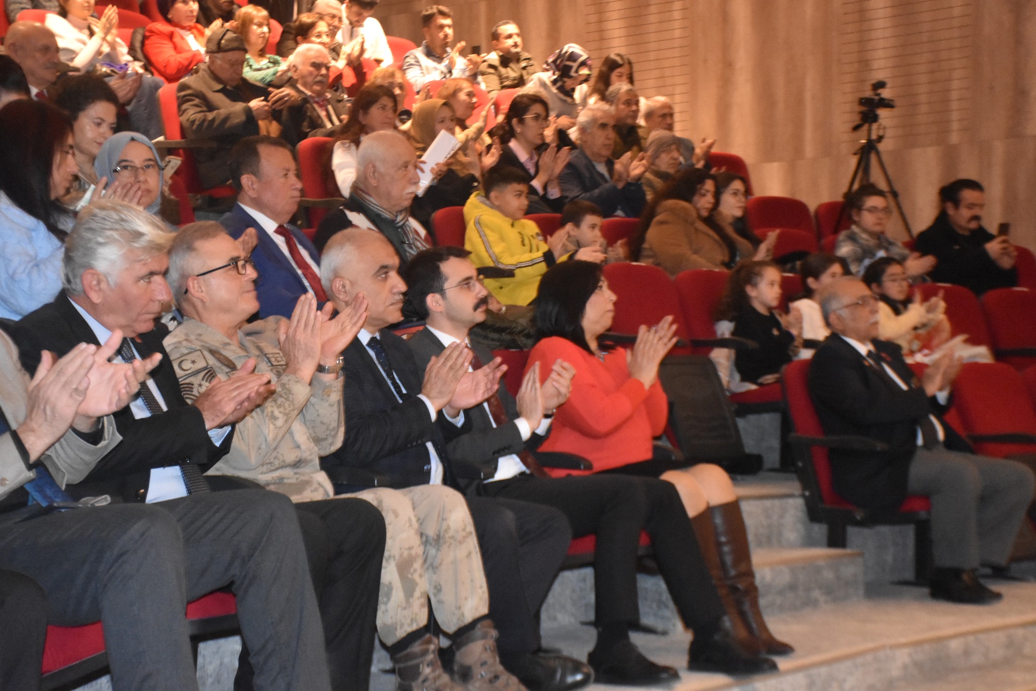 624506606 1467103165416394 8582352346721129703 N