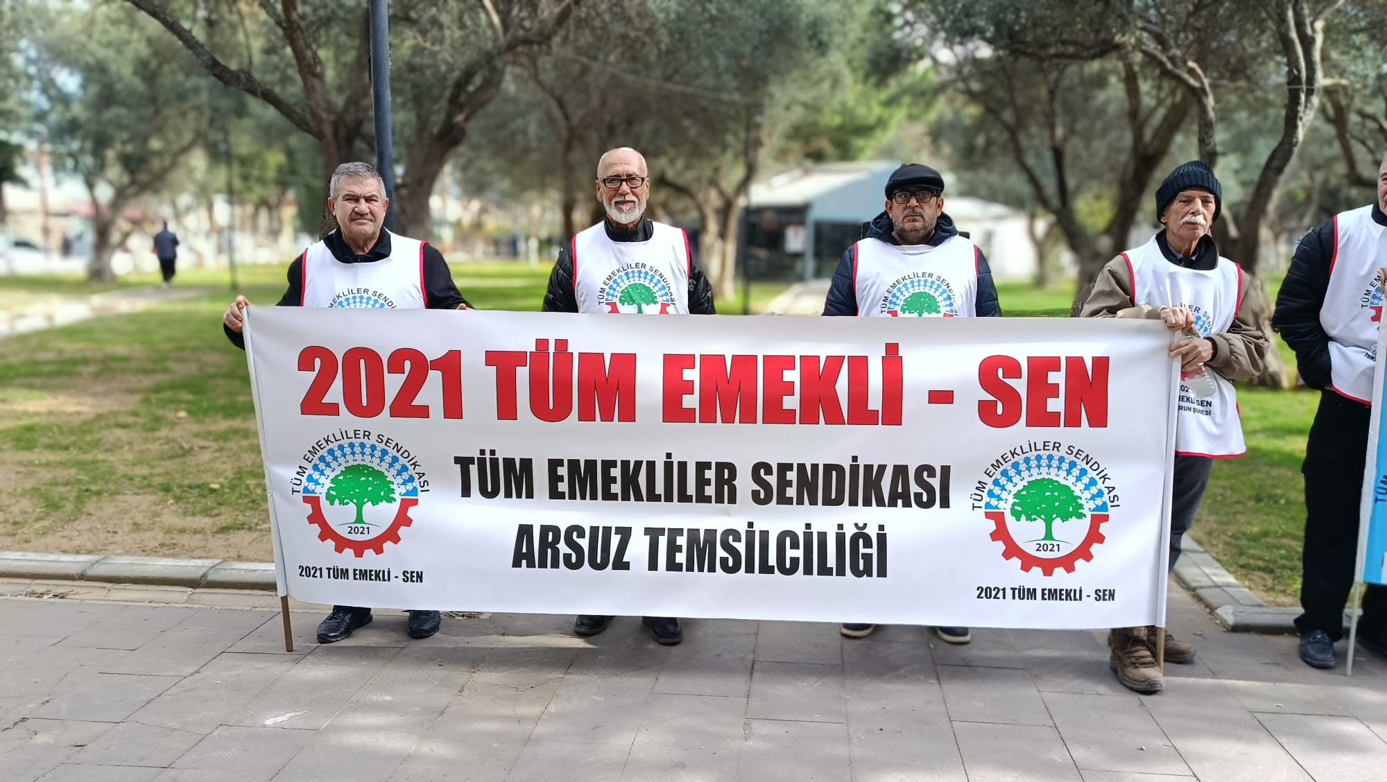 7127B591 044B 4Dce 8603 3634F010F0F0