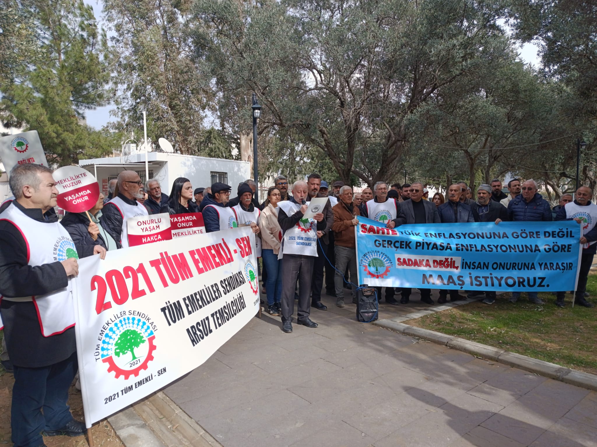 7Bed42A8 5499 4C92 A919 4Ed1B5Beca94