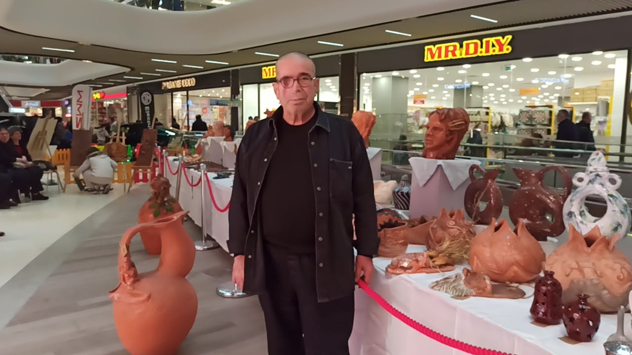 85401F63 4405 49C0 900D 82315733Ff5B