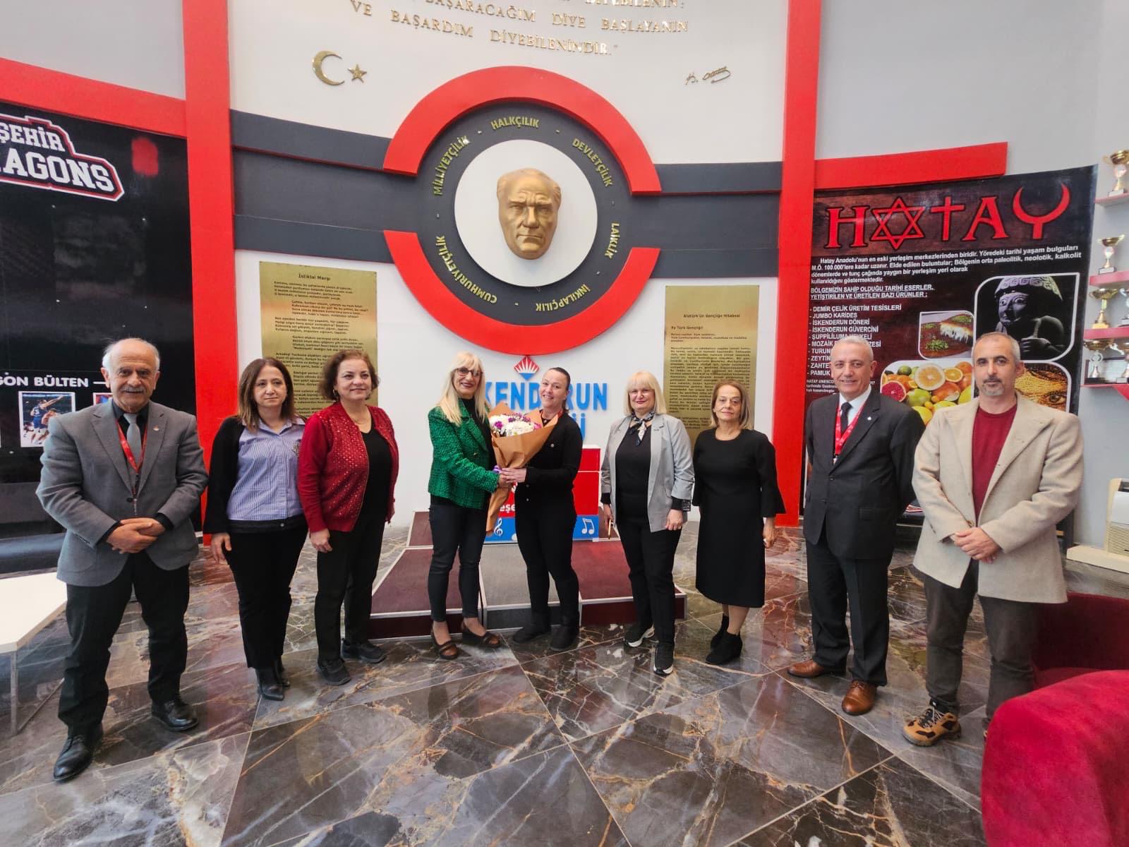 Bahcesehir Kolej (2)