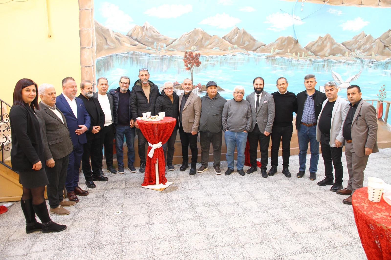 D25653D1 35D0 4D9E Baf1 F48000Bbd42E