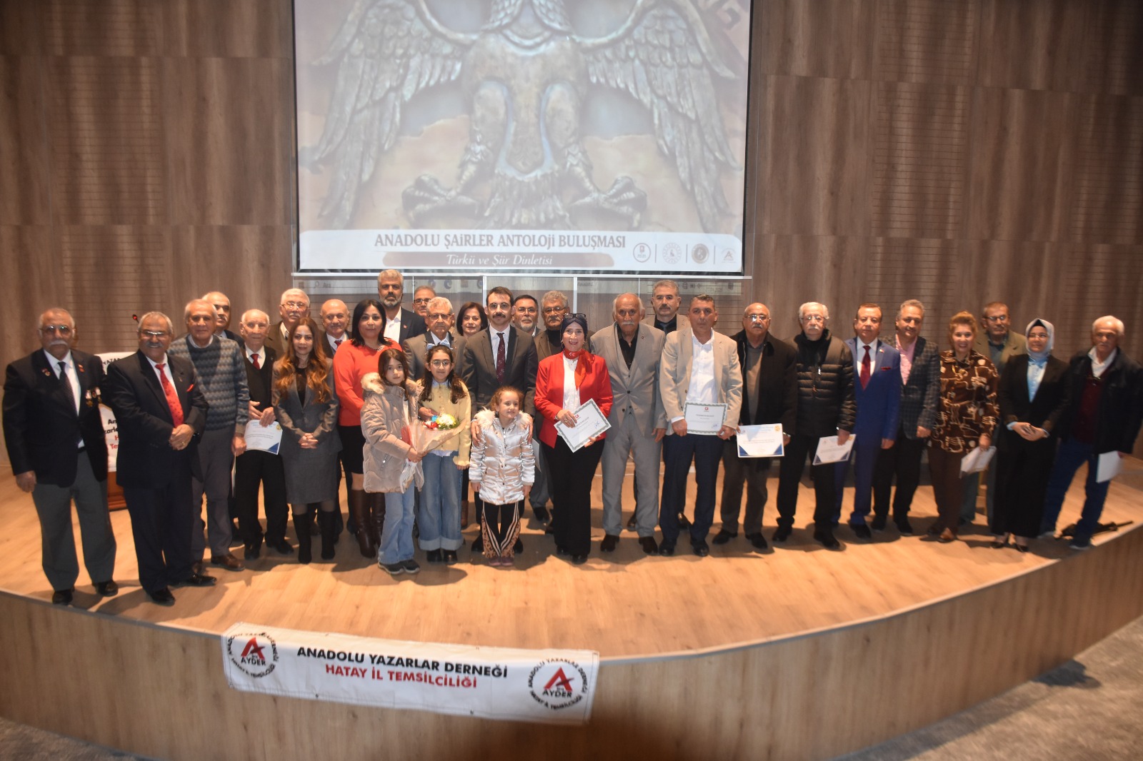 D6C0D70B 564D 436E 848E 56A048609959