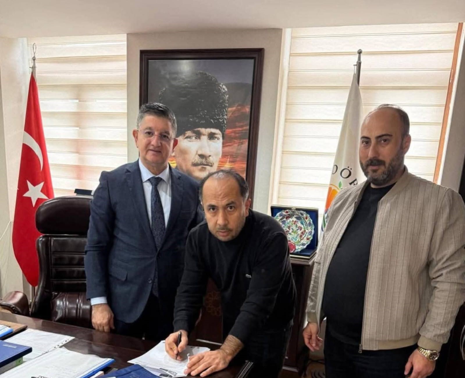 E8715735 A95A 4D16 904B 5F2D82C38B25