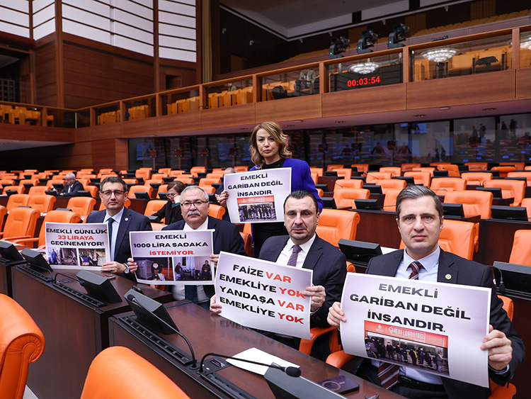 Emekli Eylem Meclis+1