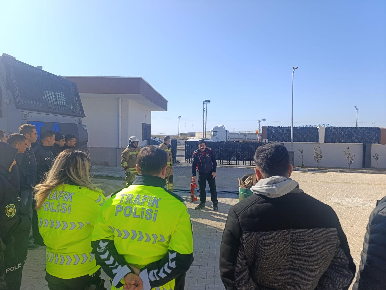 Emnilette Yangin Takikati (1)