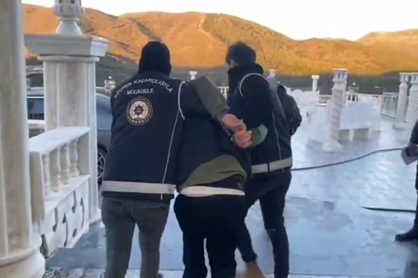 Gocmen Kacakciligi (13)