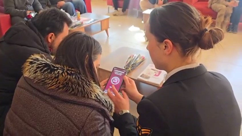 Gorme Engelliye Kades (7)