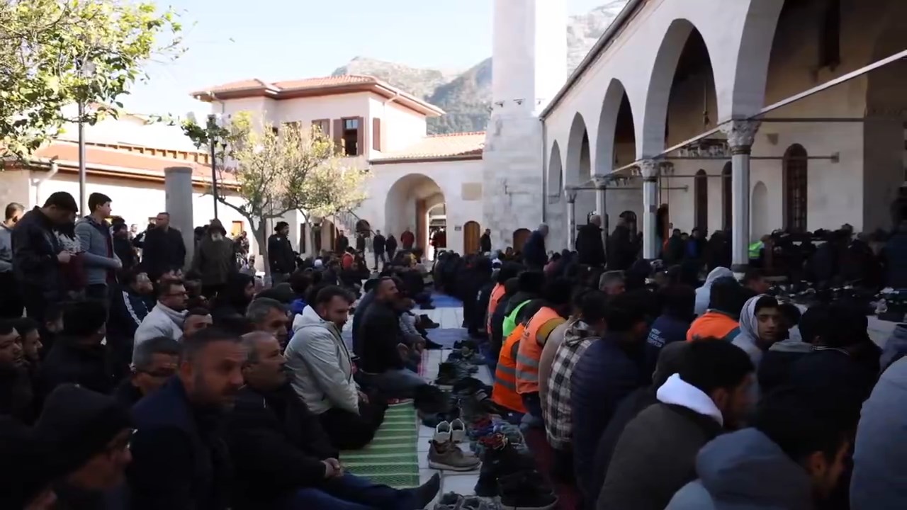 Habibi Nacarda Ilk Cuma (13)