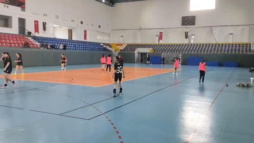 Hentbolda Hazirlik Maci (3)