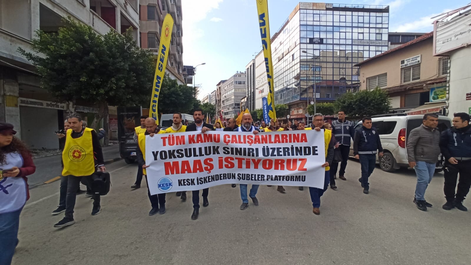 Kesk Yuruyus Eylemi (9)