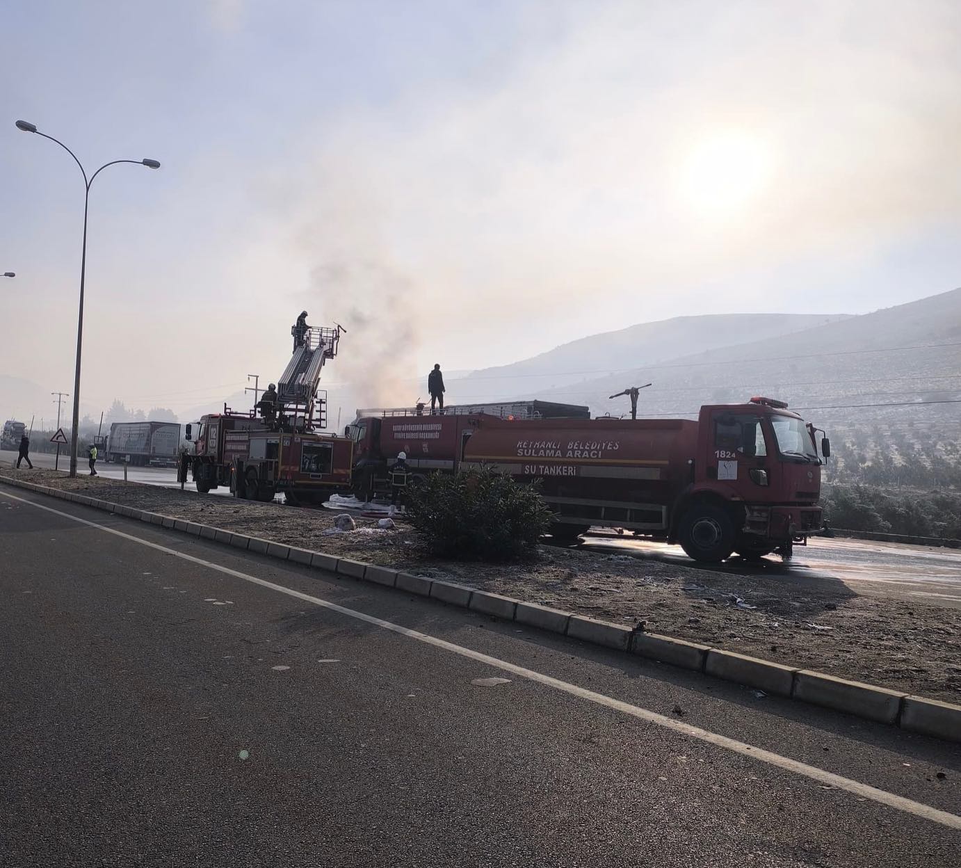 Park Halindeki Tir Yandi (1)