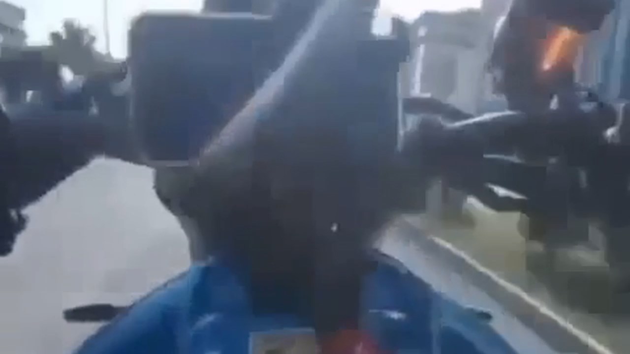 Trafigi Tehlikeye Dusurdu.mp4 Snapshot 00.05.725