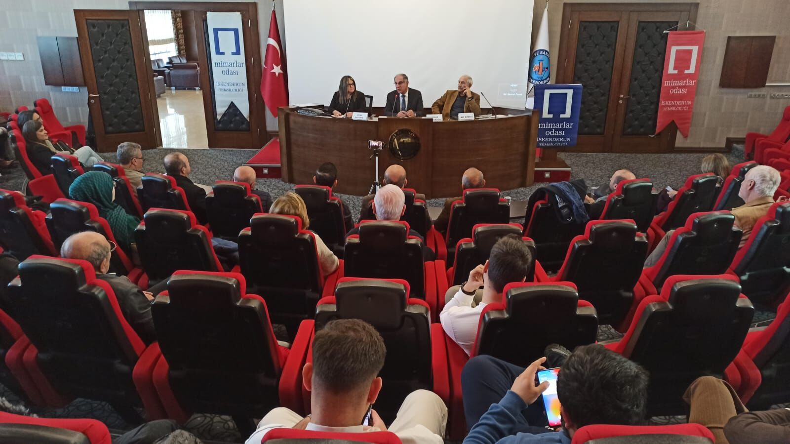 1F709876 1Ad4 408E B8E2 A7D7D942C2C4