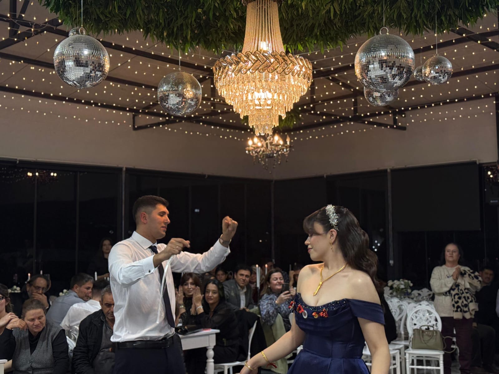 7C3Aee18 5B20 46A2 B3Df A1E996D8C77B