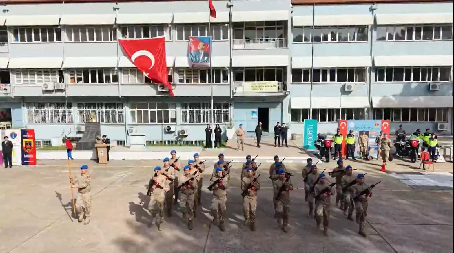 82B91D8C F627 40Eb 8C06 E46A9B84B3Fa