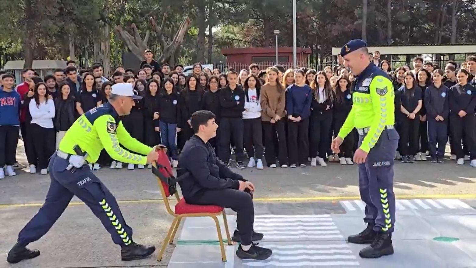 8Ae1Db8F C6A1 4Cba B298 B08Deaff3809