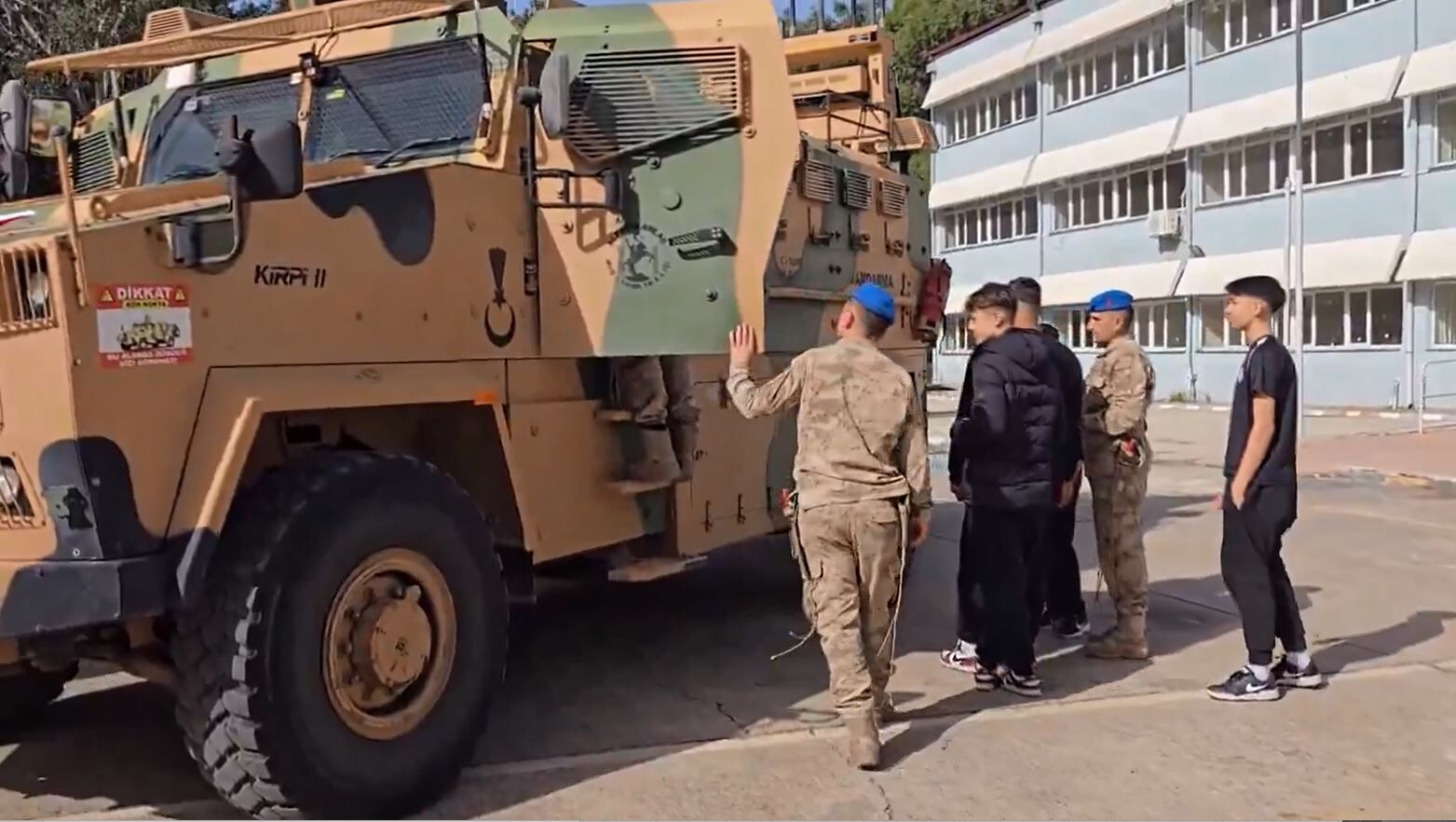 Aa1Ee717 173C 4Ec1 808A 7597F24Cd053