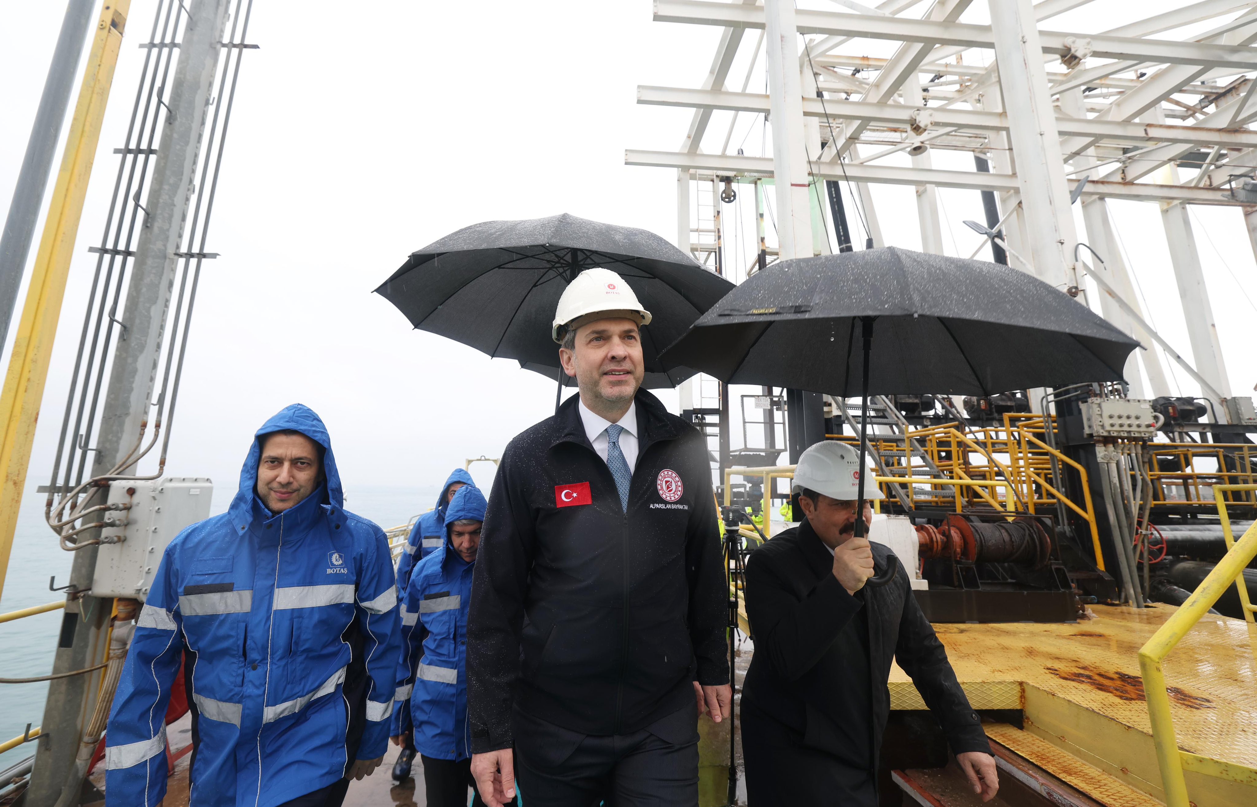 Bakan Bayraktar Botas (1)