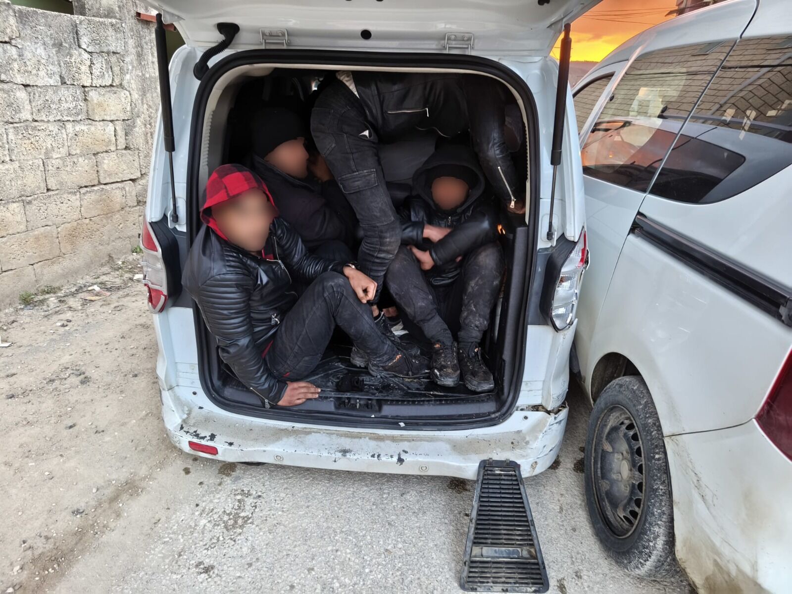 Gocmen Kacakciligi (2)