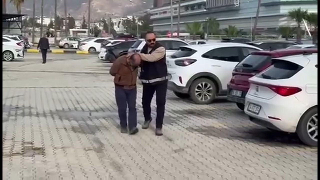 Hatayda Aranan Iki Sahis Yakalandi.mp4 Snapshot 00.00.479