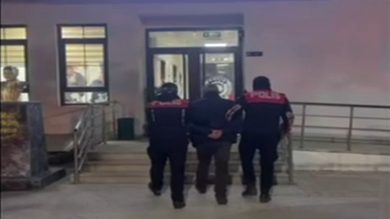 Hatayda Aranan Iki Sahis Yakalandi.mp4 Snapshot 00.05.440