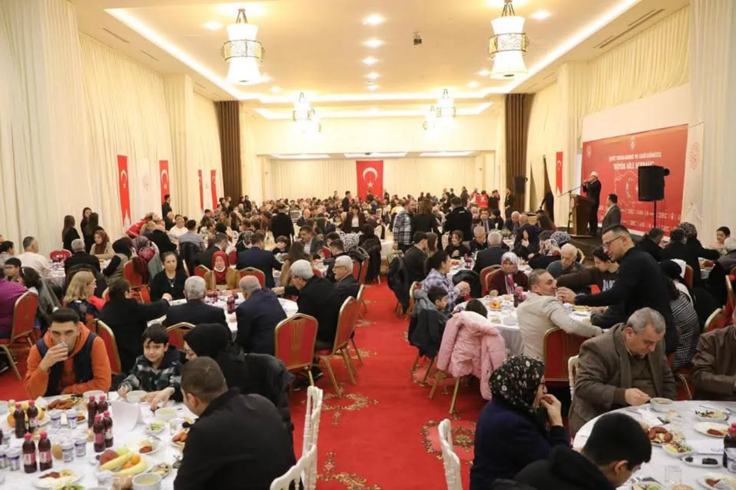 Sehit Yakinlari Gazilere Iftar (7)
