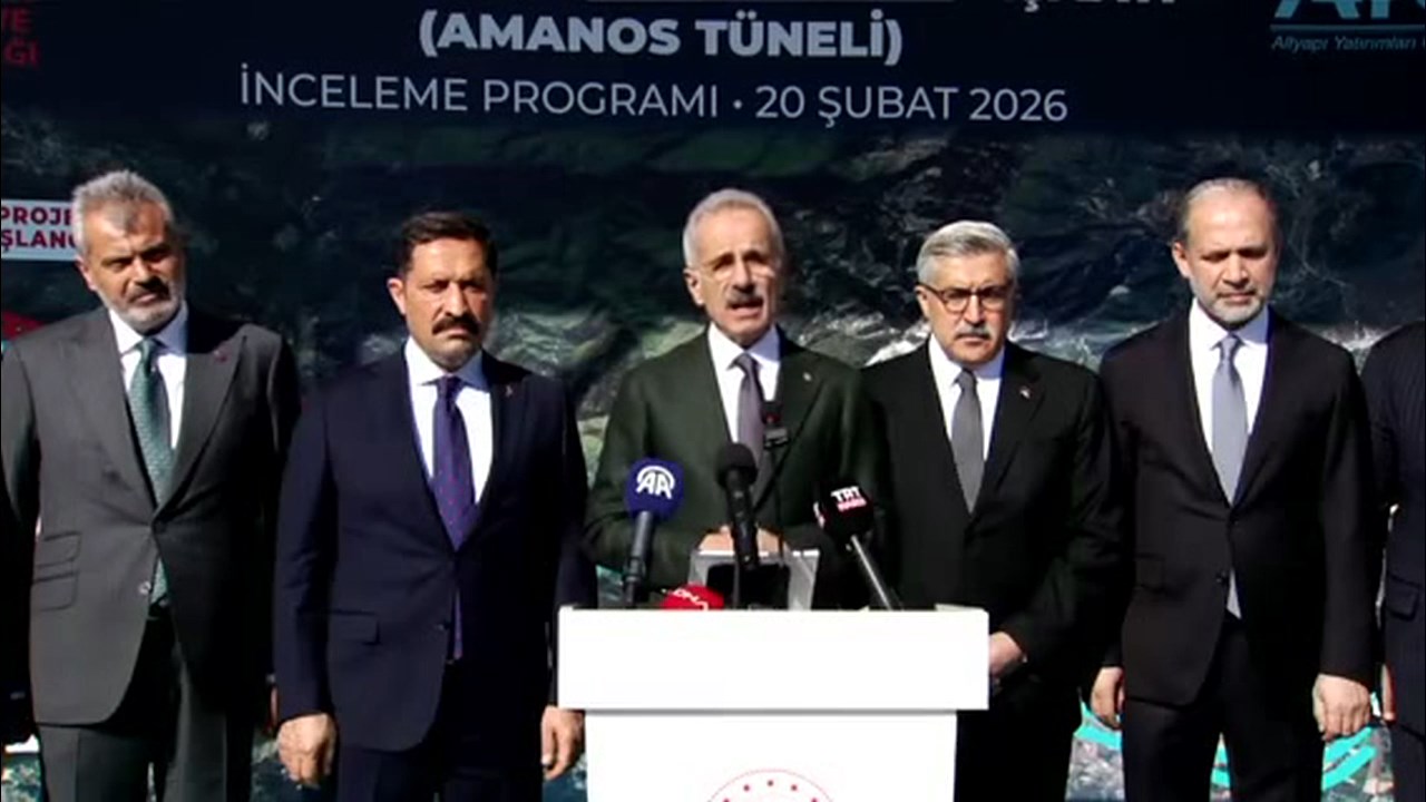 Ulastirma Bakani Hassa Tuneli.mp4 Snapshot 02.12.961