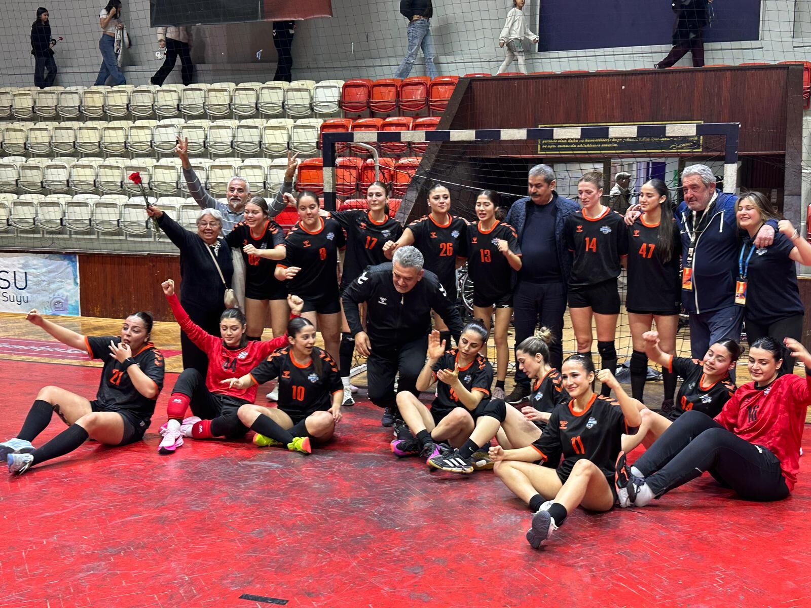 004F1E9E E285 4B48 Ba80 8023C69752Db