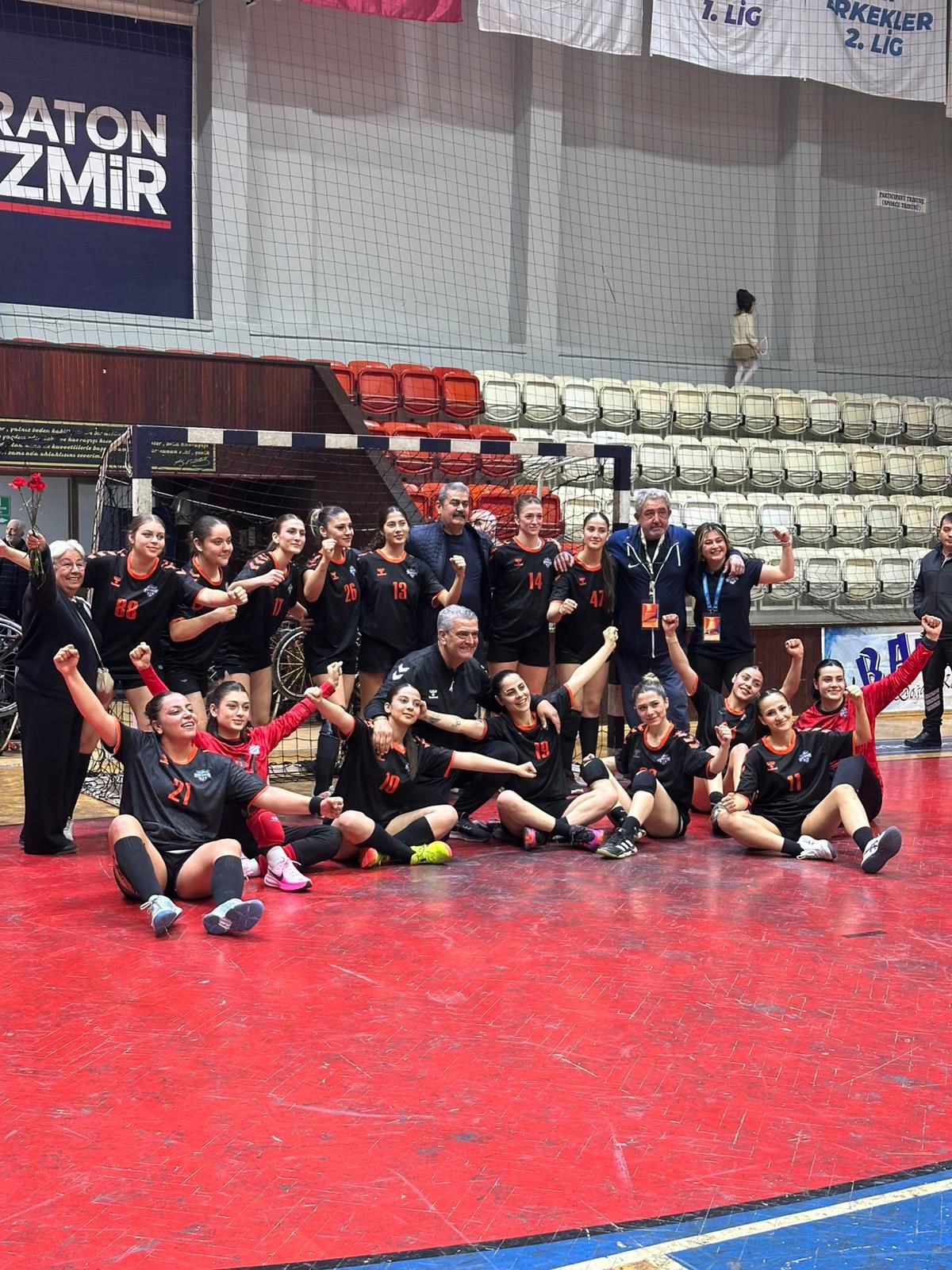 328B93A1 1856 4F70 9B01 F19E8Fc7E00F