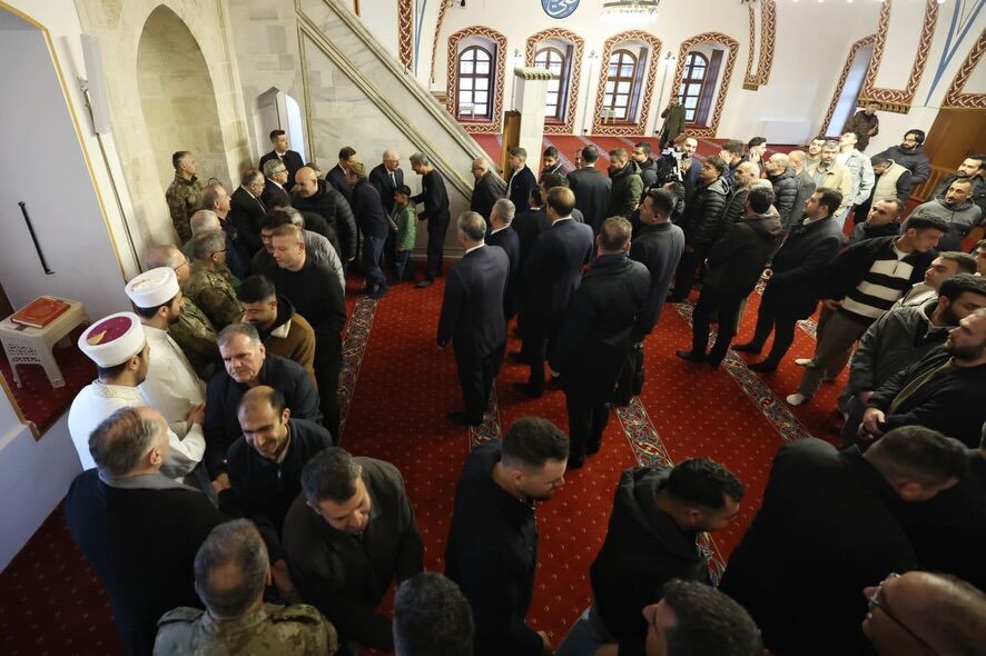 655734863 18089294489230943 4946259237309058600 N