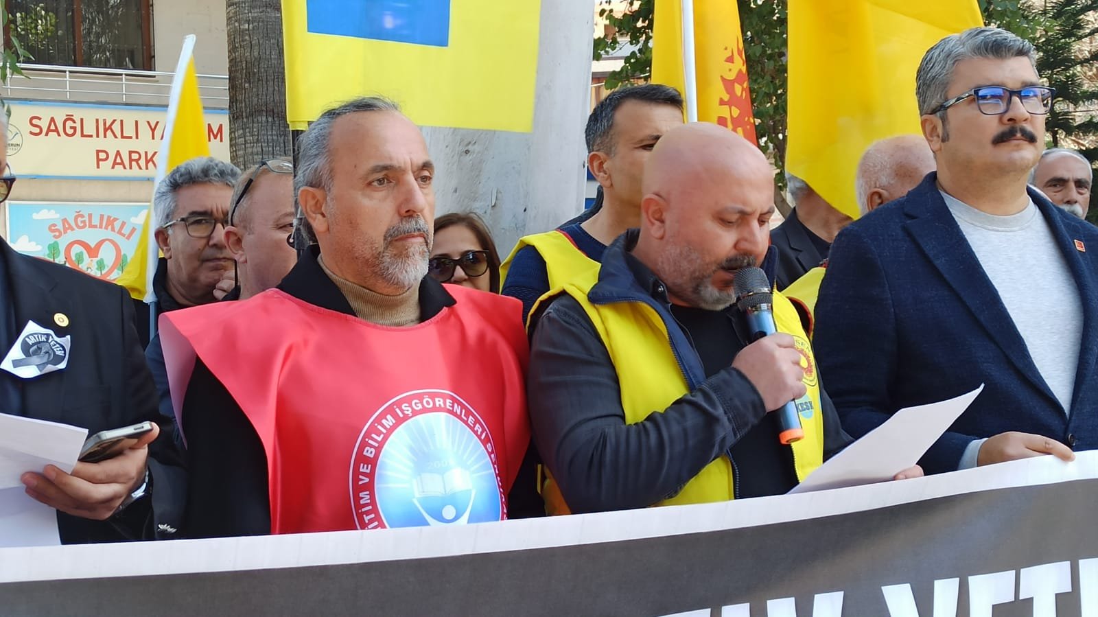 Egitimciye Saldiri Protestosu (4)