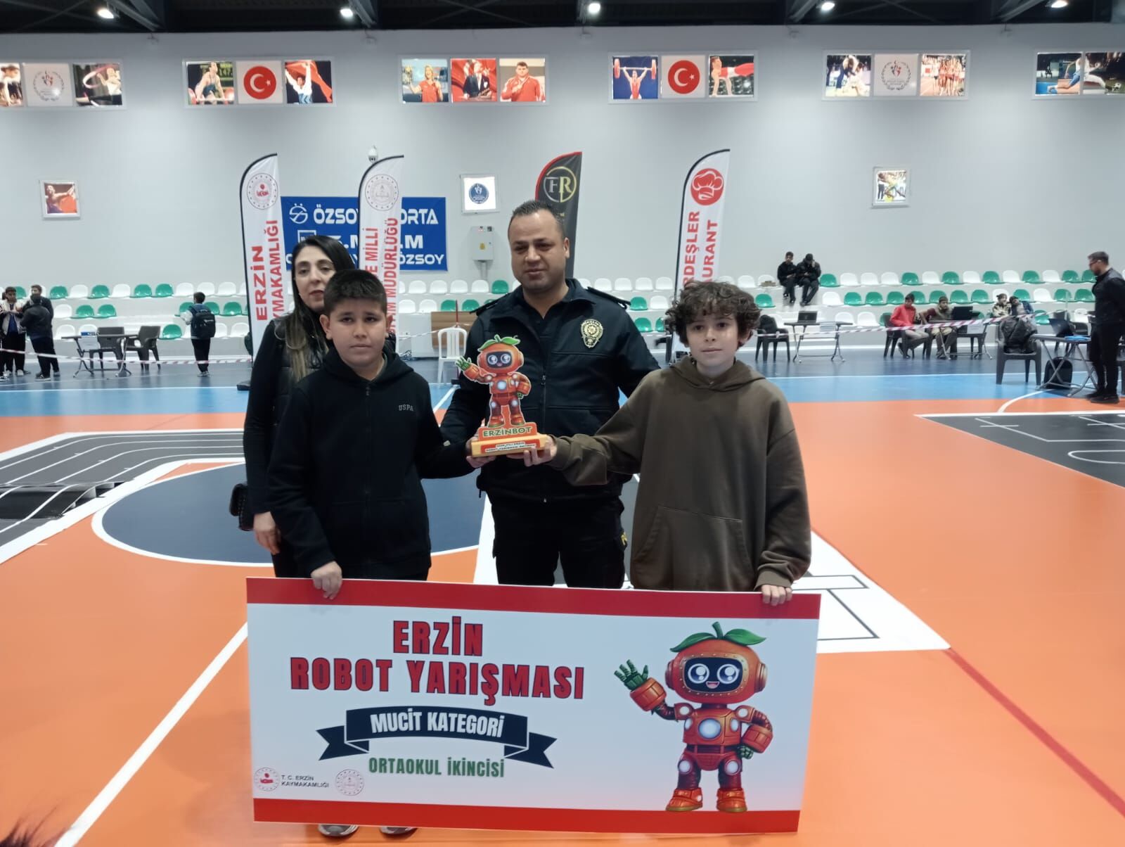 Erzin Robot Yarisi (7)