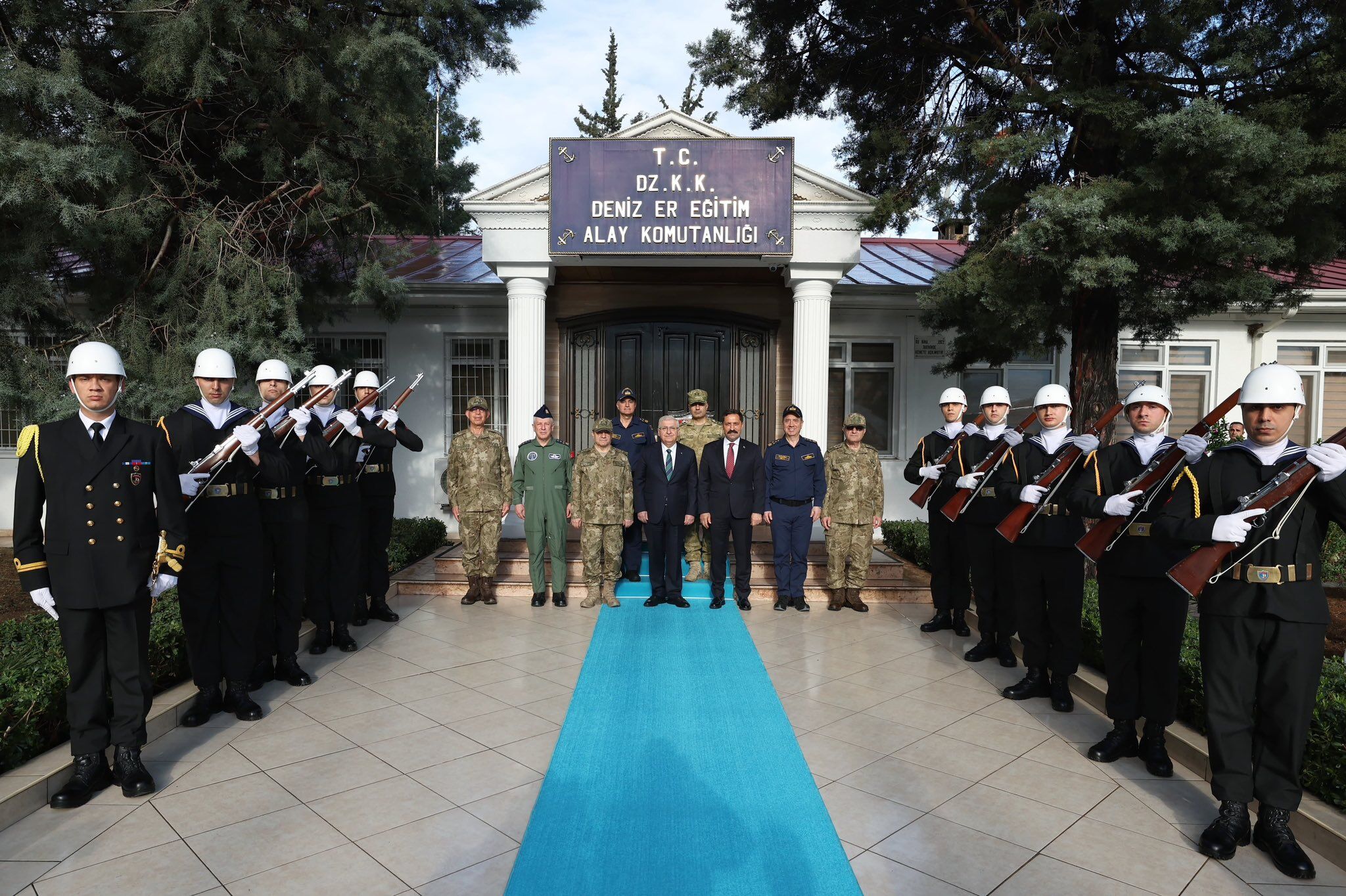 H D2 A U W4 A A O9C7