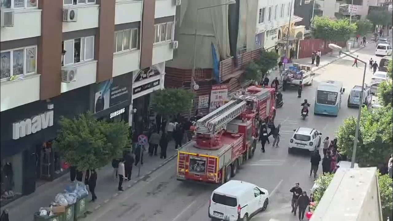 Oyuncakci Yangini.mp4 Snapshot 01.13.840