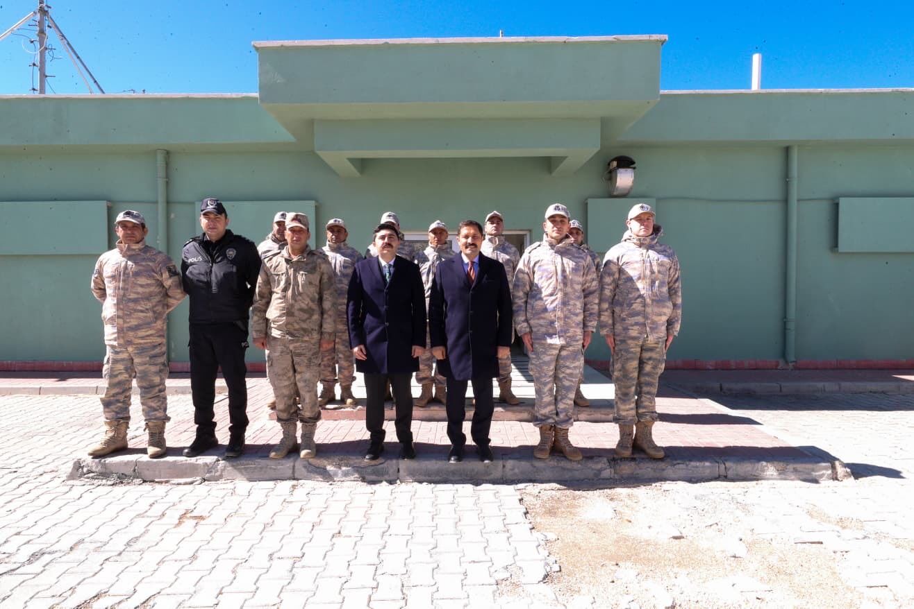 Vali Hava Radar Ussu Ziyaret (2)