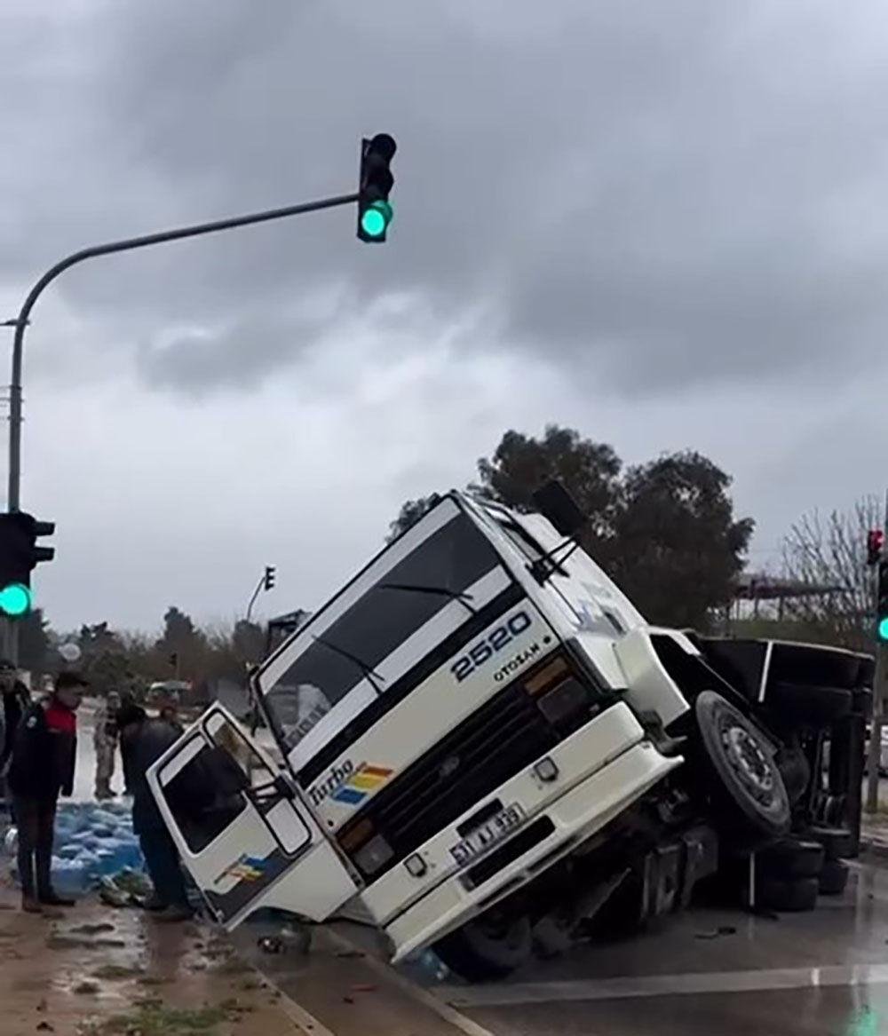 Whatsapp Video 2026 03 19 At 16.54.56.Mp4 Snapshot 00.03.962-1