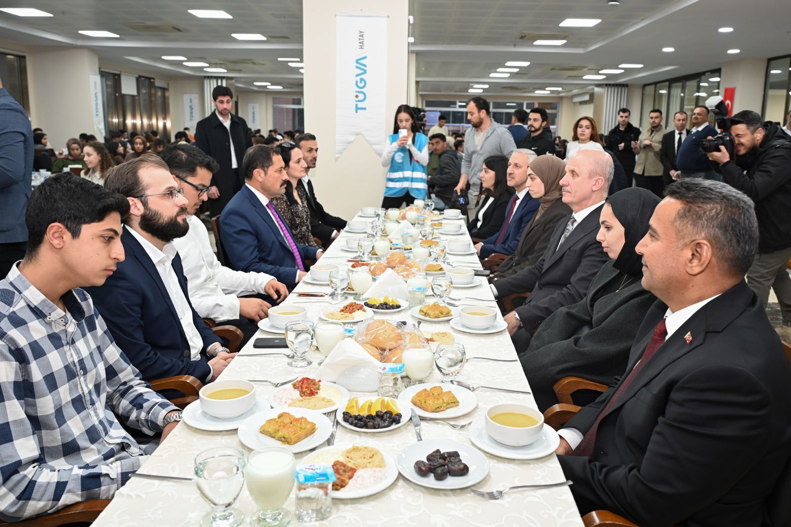 Yök Baskani Iftar (5)
