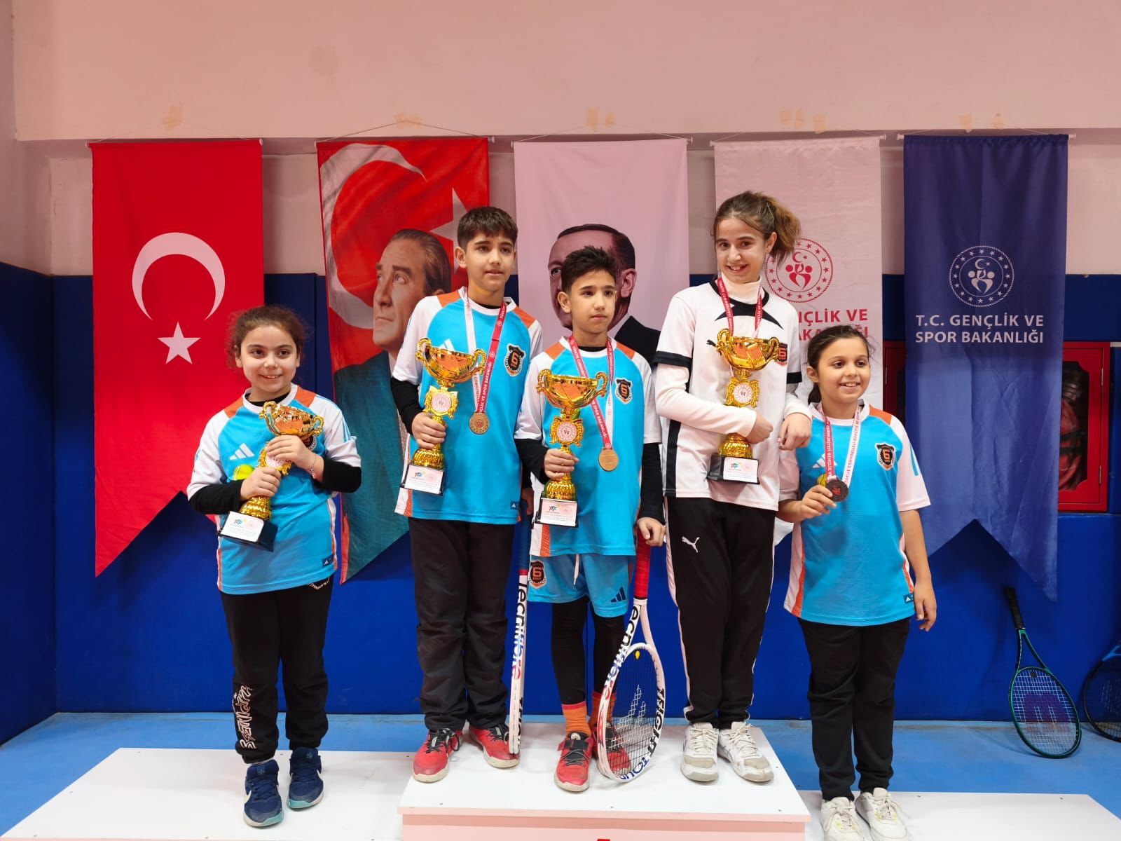 Zafer Teniscileri (1)